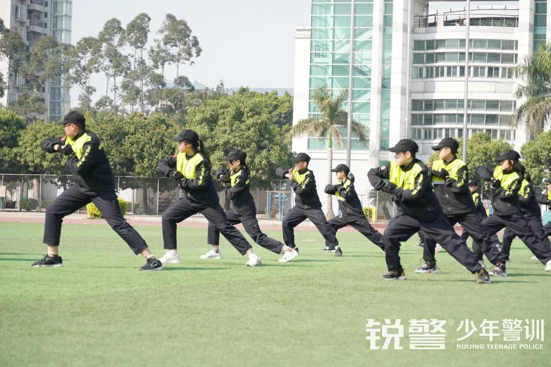 超越體(tǐ)育營圓滿結營:少(shǎo)年(nián)強中國(guó)強,堅定信念勇往直前