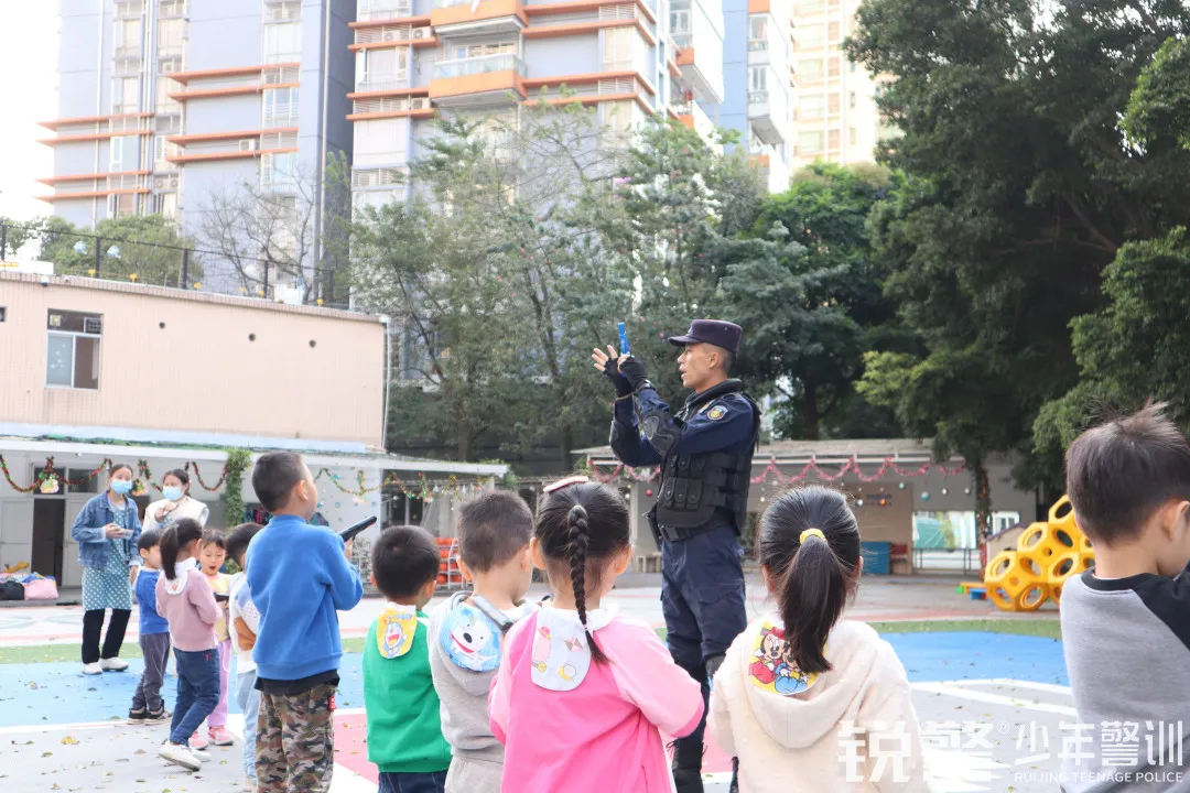 銳警少(shǎo)年(nián)警訓：海(hǎi)珠區(qū)思恩幼兒(ér)園小(xiǎo)特警體(tǐ)驗活動