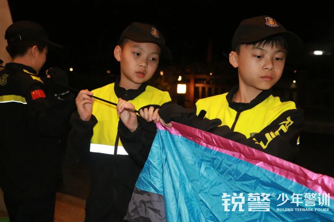 超越體(tǐ)育營圓滿結營:少(shǎo)年(nián)強中國(guó)強,堅定信念勇往直前