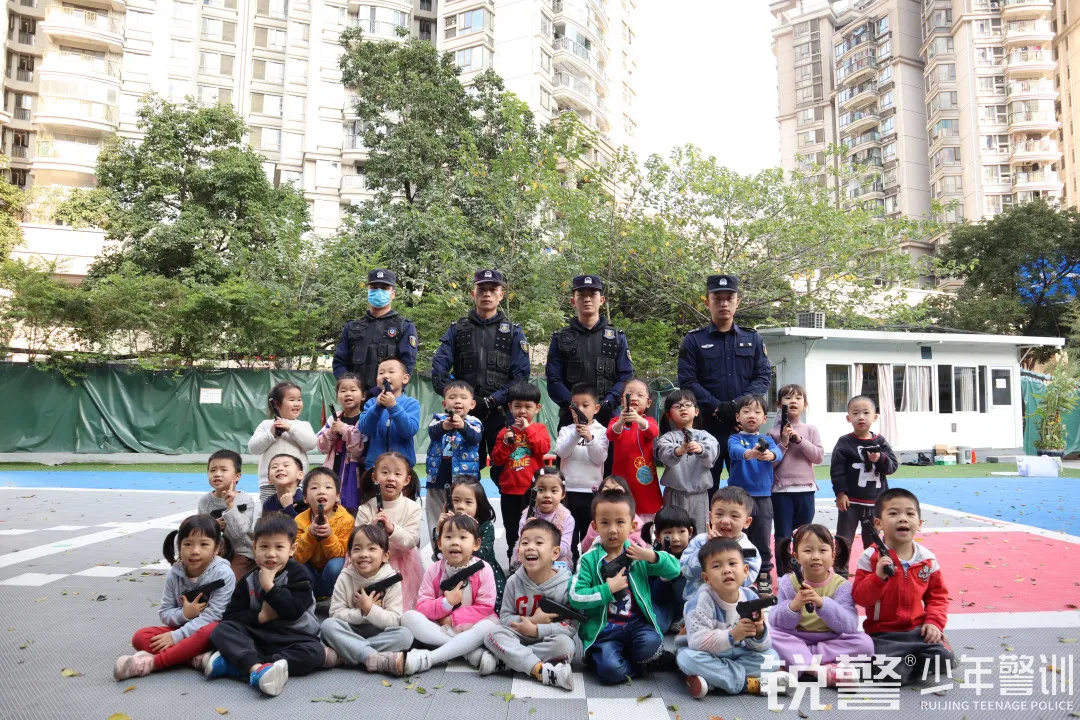 銳警少(shǎo)年(nián)警訓：海(hǎi)珠區(qū)思恩幼兒(ér)園小(xiǎo)特警體(tǐ)驗活動