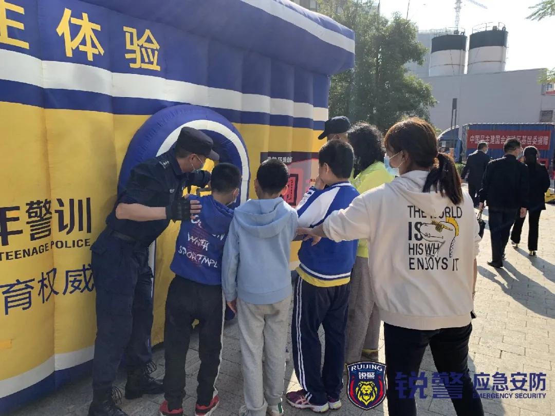 銳警應急安防：安全演練送平安！南(nán)石頭街(jiē)這(zhè)場(chǎng)活動獲市(shì)民(mín)頻(pín)頻(pín)點贊