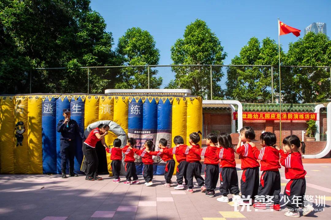 消防安全，平安“童”行(xíng)——煙(yān)墩路(lù)幼兒(ér)園消防安全教育活動