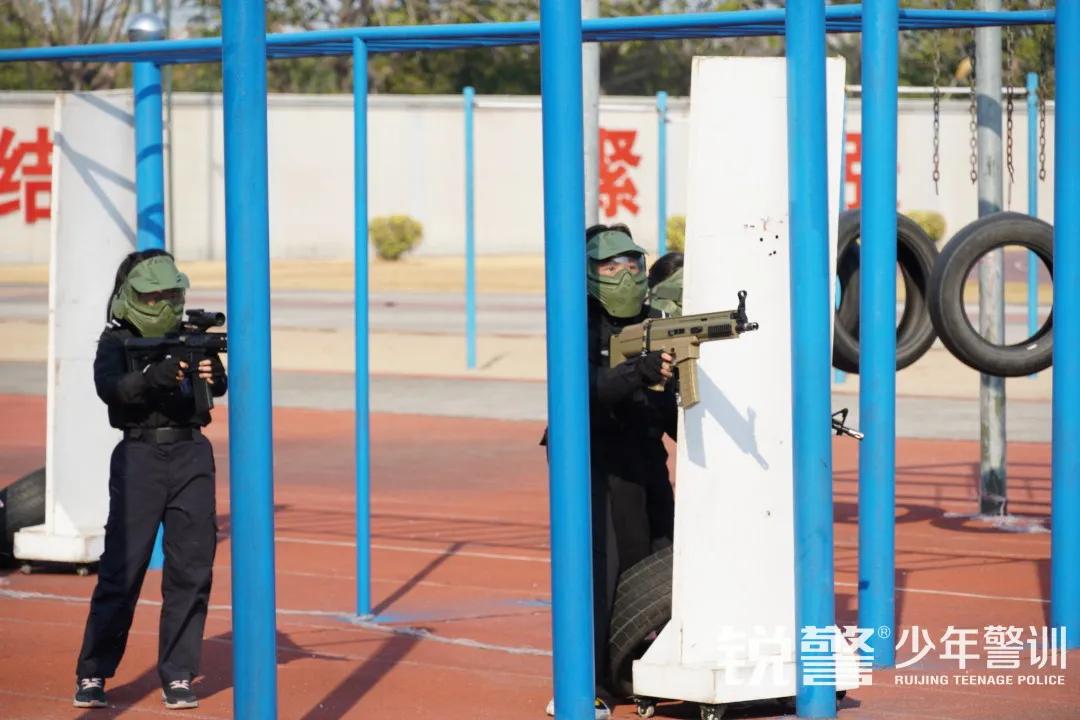 特警突擊營圓滿結營:曆經警訓淬煉,成就(jiù)英勇少(shǎo)年(nián)