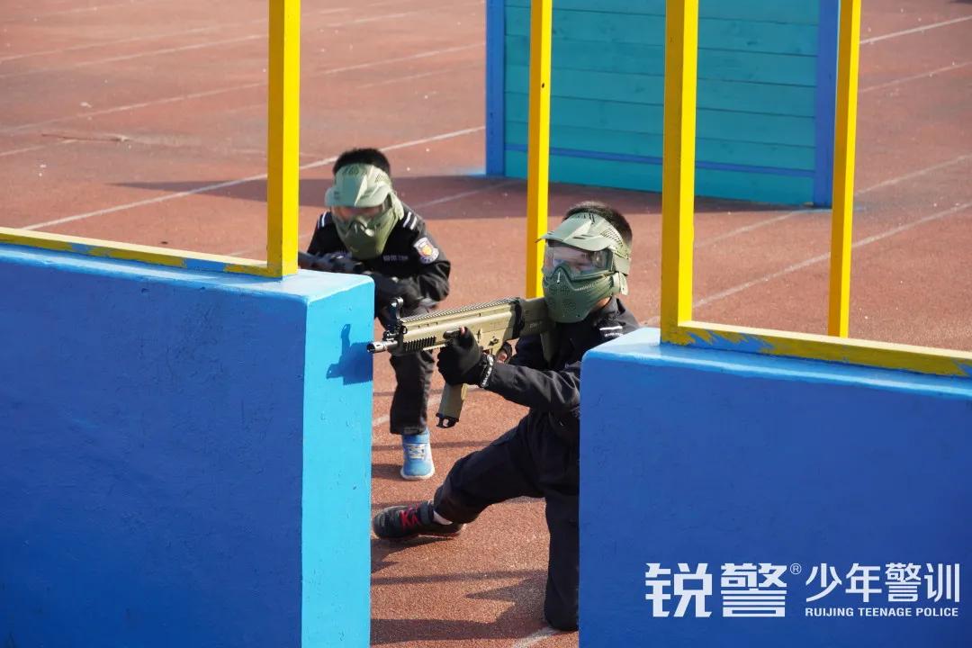 特警突擊營圓滿結營:曆經警訓淬煉,成就(jiù)英勇少(shǎo)年(nián)