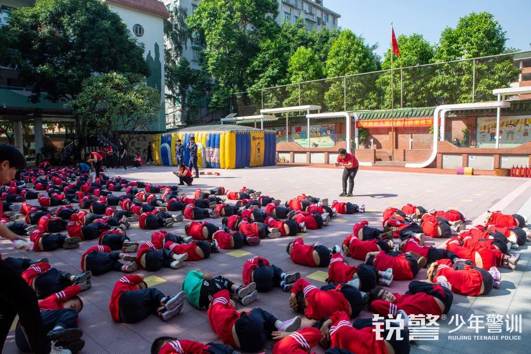 消防安全，平安“童”行(xíng)——煙(yān)墩路(lù)幼兒(ér)園消防安全教育活動