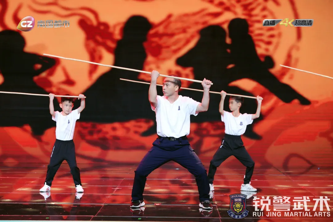 2021廣州廣播電(diàn)視(shì)台少(shǎo)兒(ér)慶六一(yī)文(wén)藝彙演,銳警武術(shù)代表隊精彩表演