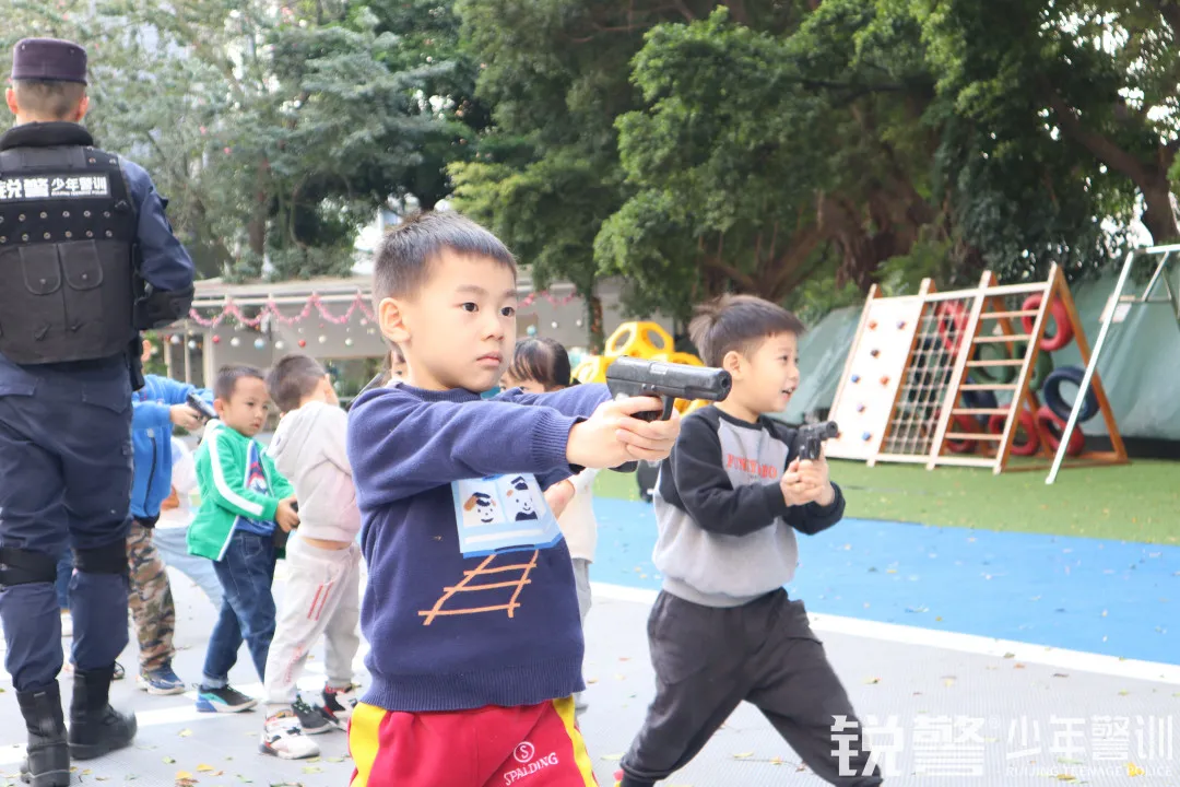 銳警少(shǎo)年(nián)警訓：海(hǎi)珠區(qū)思恩幼兒(ér)園小(xiǎo)特警體(tǐ)驗活動