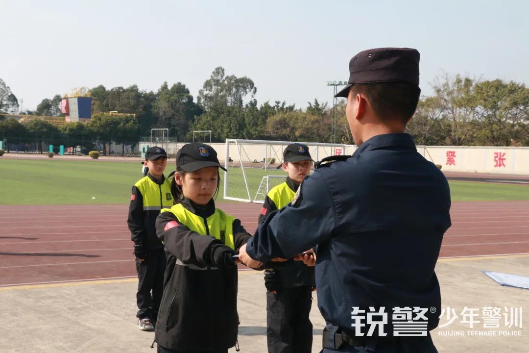 超越體(tǐ)育營圓滿結營:少(shǎo)年(nián)強中國(guó)強,堅定信念勇往直前